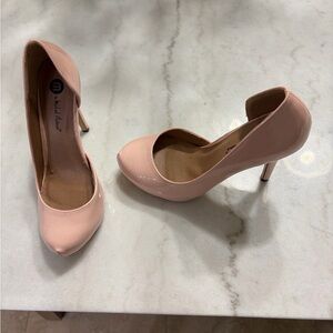Michael Antonio Women's Blush Pink Pumps